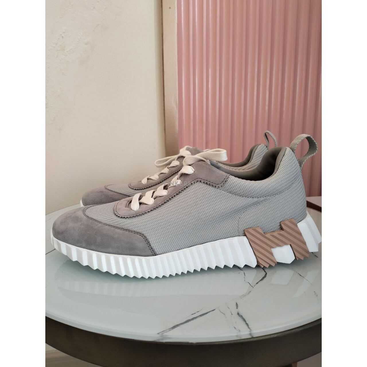 sepatu sneakers Hermes Bouncing Mesh Chèvre Gris Sneakers